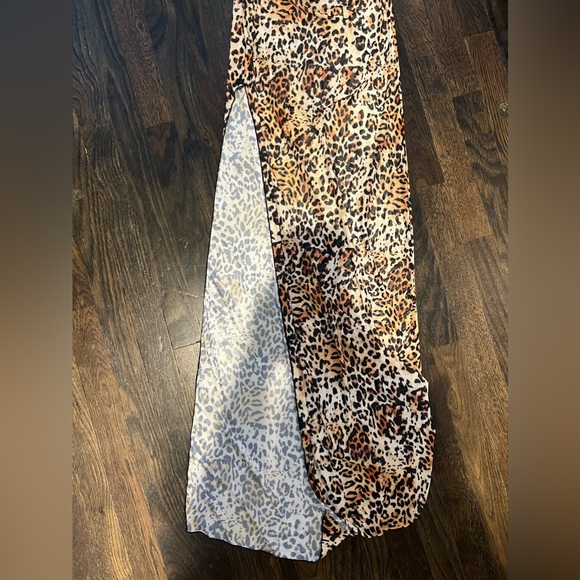 NEW and unworn Amazon sheer leopard maxi dress with open back - Picture 8 of 8